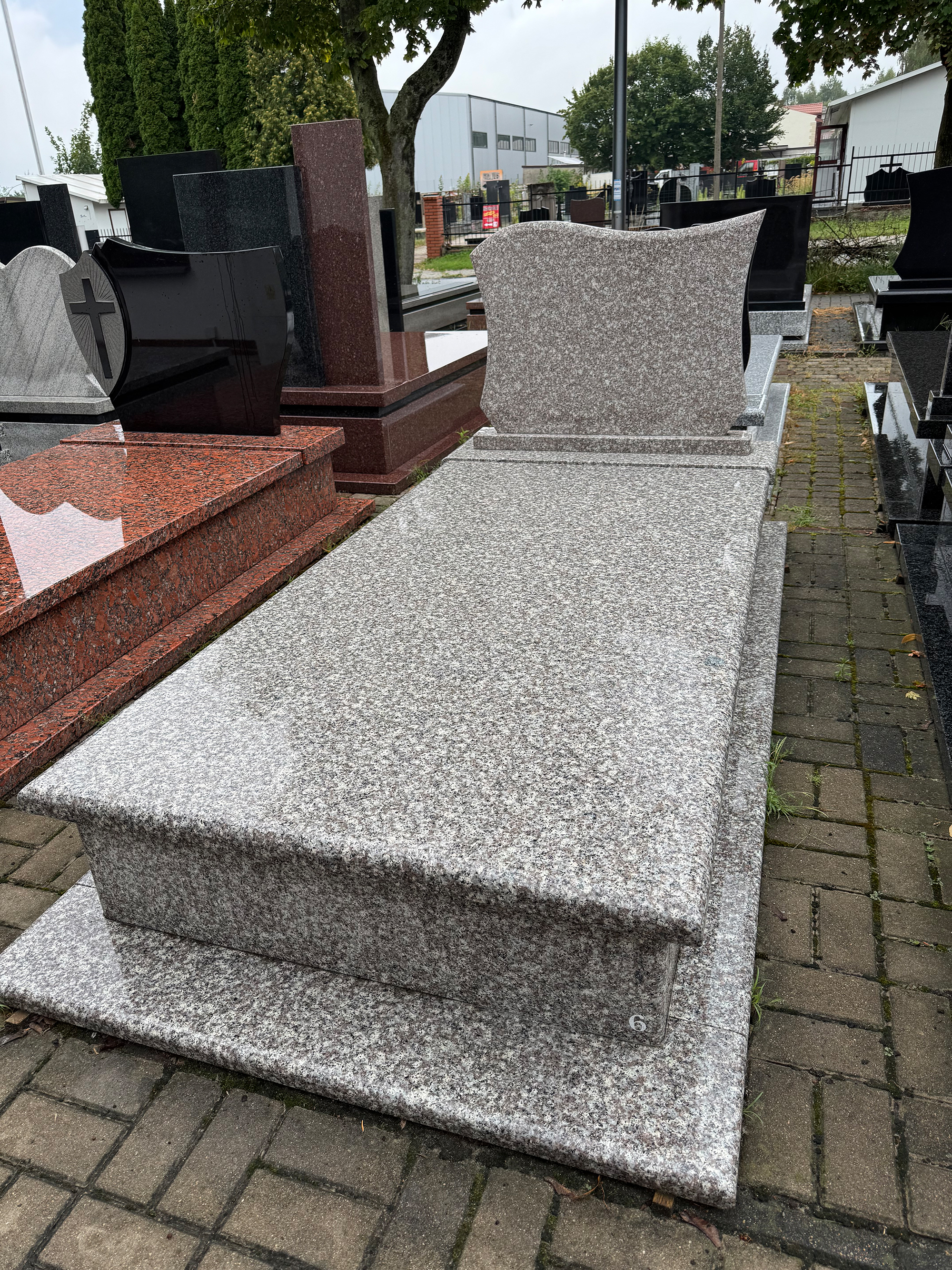 Nagrobek granitowy AUREN – nagrobek 3